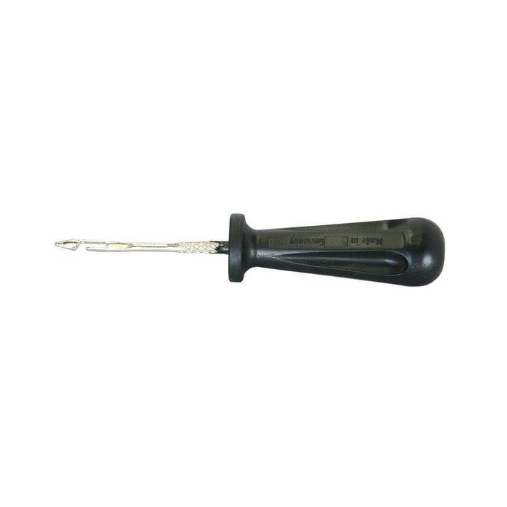 Inserting tool for car
